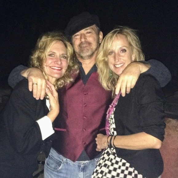 Bundle 3+ Items & SAVE 15%!! 💟 - Picture 4 of 7